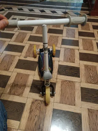 Patinete 3 Ruedas con Luces