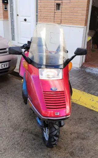 Honda Helix CN 250 - Clásica 30+ años