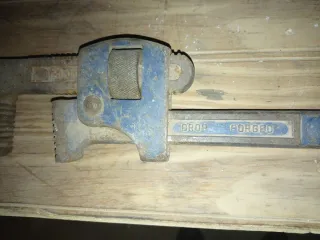 Llave de fontanero grande Drop Forged