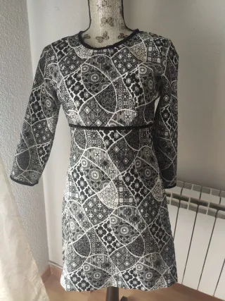 Vestido estampado Zara TRF
