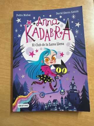Anna Kadabra 1. El Club de la Luna Llena