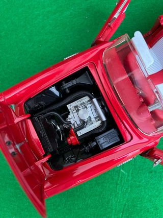 Ford Thunderbird (1990) – Revell – Escala 1:18