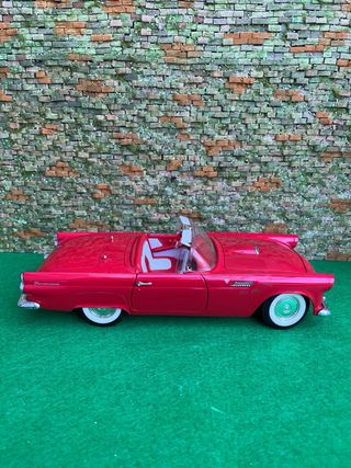 Ford Thunderbird (1990) – Revell – Escala 1:18