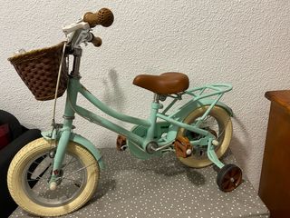 Bicicleta Infantil 12 pulgadascon cesta y ruedines