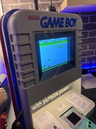 Expositor Quiosco Game Boy Nintendo