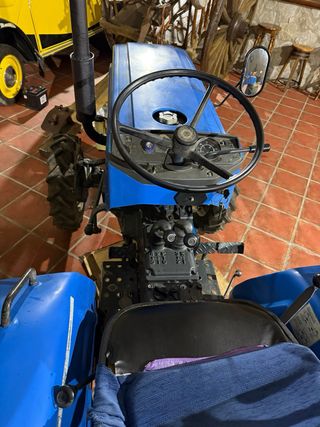 Tractor Mitsubishi D1650 FD