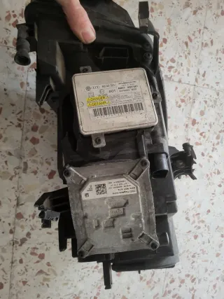 Balastro y Lámpara Faro Xenon Audi A4 2009