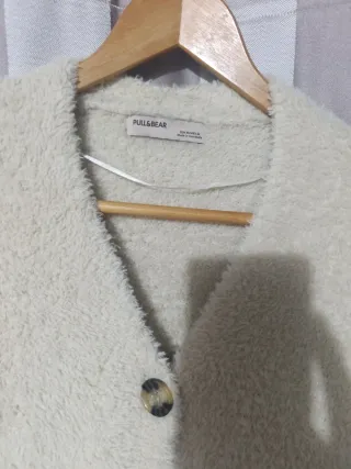 Chaqueta peluche Pull & Bear beige