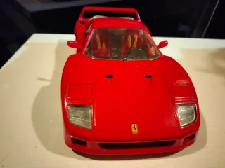 Bburago Ferrari F40 1987 1:24