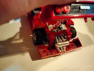 Bburago Ferrari F40 1987 1:24