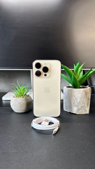 iPhone 14 Pro IMPOLUTO 100% SALUD DE BATERÍA