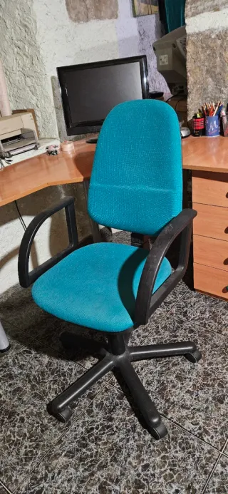 Escritorio esquinero madera y metal