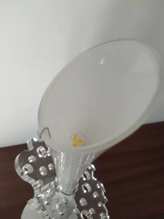 Lampada di design in vetro e metallo