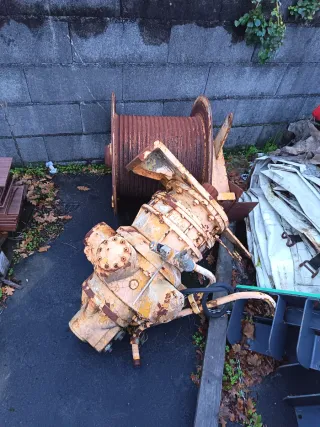 Motor cabrestante grúa