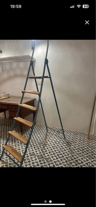 Escalera vintage metal madera