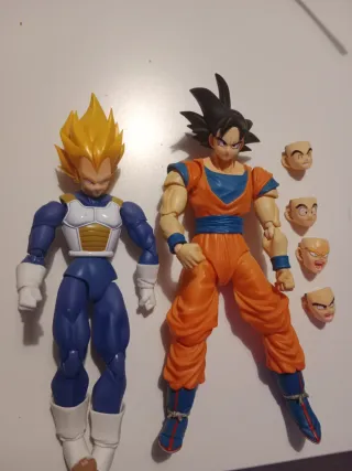 Figuras Dragon Ball Z (Goku y Vegeta)
