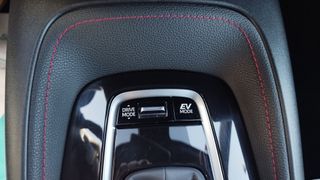 Toyota Corolla 2.0 180H Advance