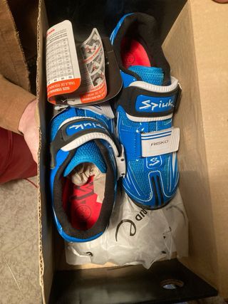 Zapatillas de bicicleta marca Spiuk a estrenar