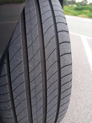 Michelin Primacy 4 225/45 R17 94Y.