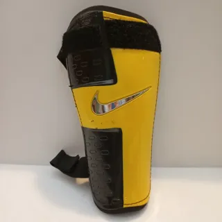 Parastinchi Nike Giallo/Nero