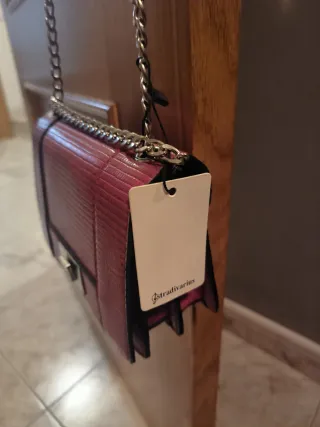 Bolso Stradivarius rojo mini