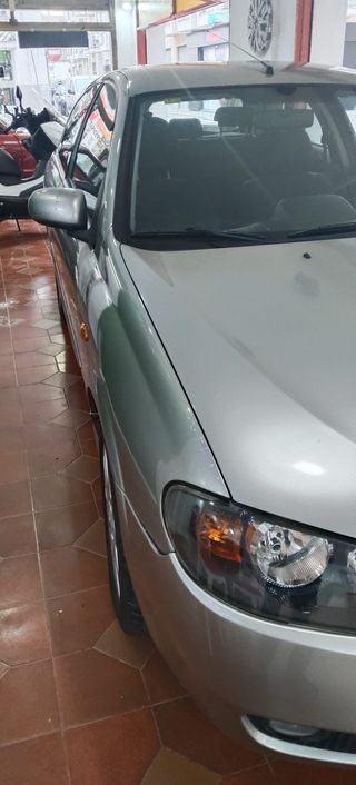 Nissan Almera 2005