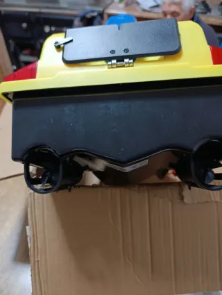 Barco de cebo de pesca con gps