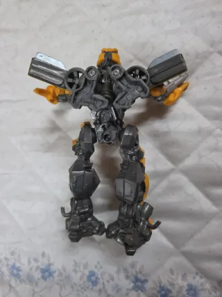 Figura Bumblebee Transformers Hasbro 2011