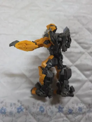 Figura Bumblebee Transformers Hasbro 2011