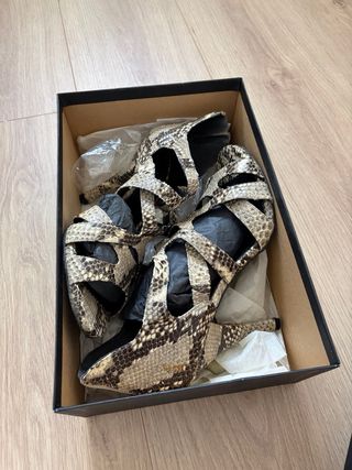 Sandalias Lodi Piel Serpiente Poco Uso