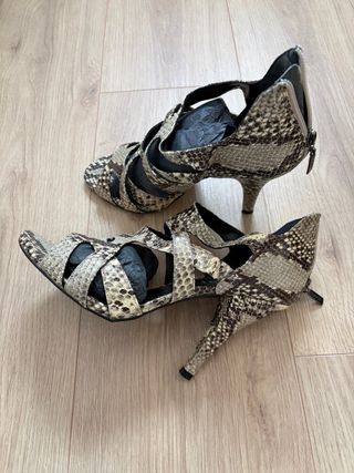 Sandalias Lodi Piel Serpiente Poco Uso