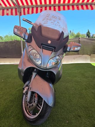 Suzuki Burgman 650 Maxiscooter