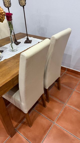 Set de 4 Sillas de comedor beige y marrón