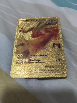 Carta Pokémon Blaziken V Dorada