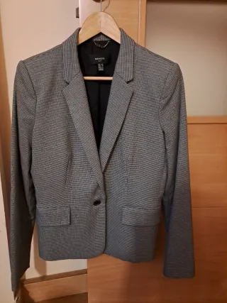 Traje de chaqueta mujer gris y negro