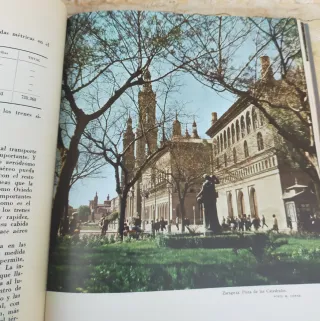 2 Libros antiguos. Banco de Aragón Valencia