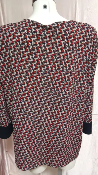 Blusa estampada manga 3/4