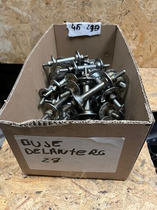 Lote 130 Bujes 28 Agujeros delanteros y traseros