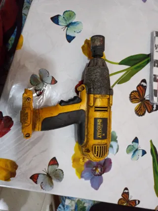 Pistola avvitatore DeWalt DW059