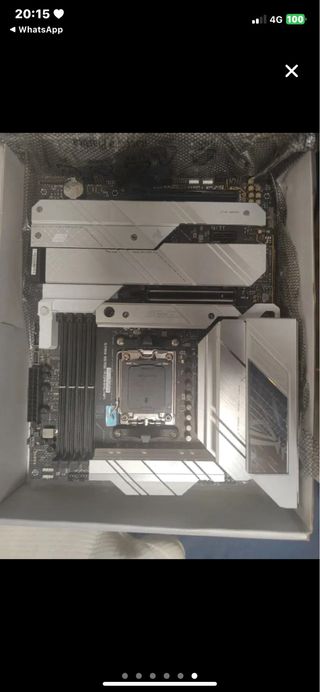 Placa Base ROG STRIX X670E-A blanca
