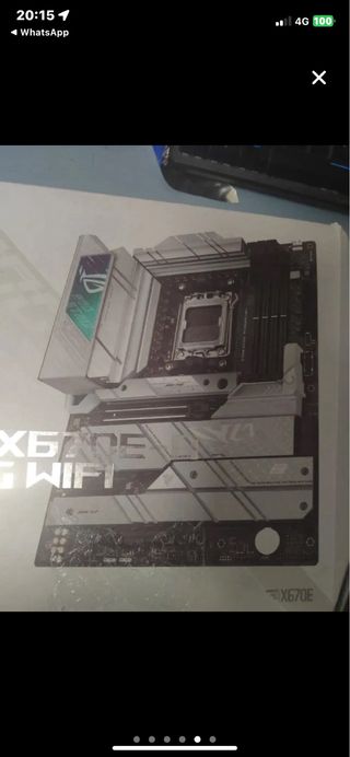 Placa Base ROG STRIX X670E-A blanca