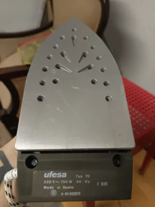 Plancha de viaje Ufesa Super Light