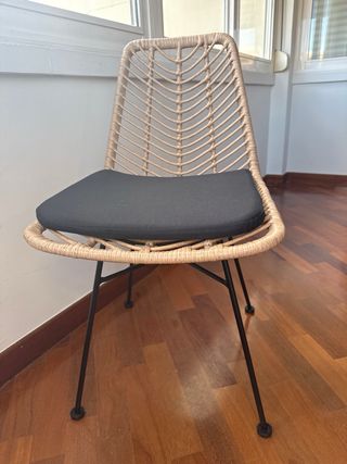 Pack 4Sillas Sklum Ratán y Metal Nuevas A ESTRENAR