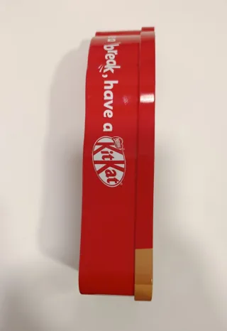 Envase Navideño Kit Kat de lata