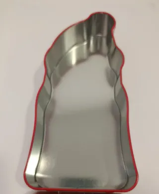 Envase Navideño Kit Kat de lata