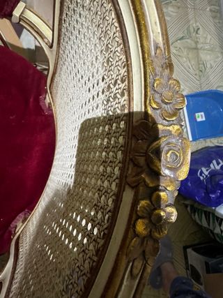 Sillón estilo Luis XV terciopelo rojo y oro