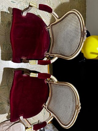 Sillón estilo Luis XV terciopelo rojo y oro