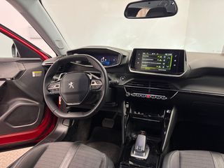 Peugeot 2008 PureTech 130 S&S Allure Pack 96 kW (130 CV)