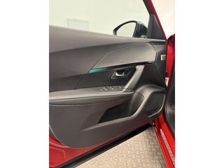 Peugeot 2008 PureTech 130 S&S Allure Pack 96 kW (130 CV)