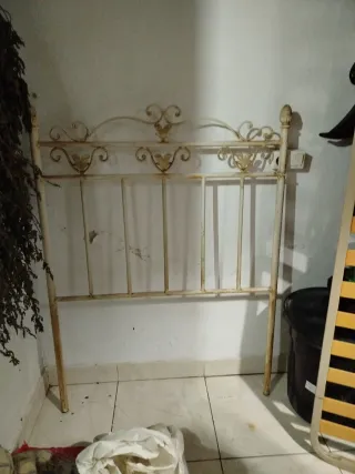 Cabecero forja blanco roto estilo antiguo